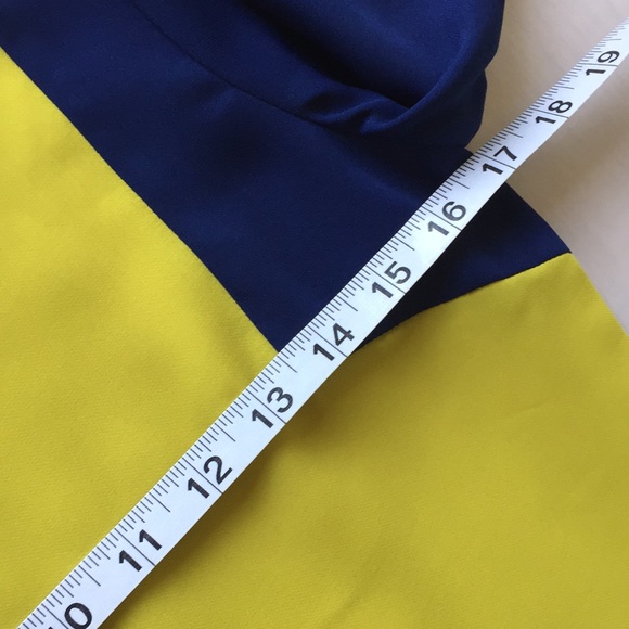 Color Block Tunic - Picture 7 of 7